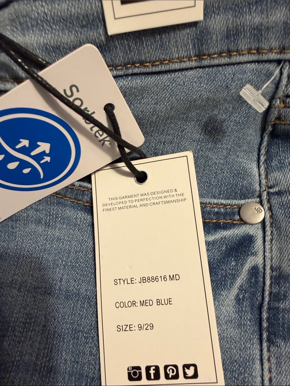 Judy Blue Light Blue Ankle Cropped Jeans. High waist. 9/29. NWT. - Picture 9 of 11
